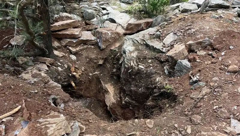 Eski Vali ve Emekli Albay, Define Avında Suçüstü Yakalandı