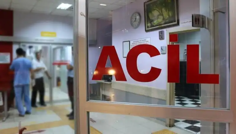 Burdur'da Bıçaklı Kavga: Bir Kişi Ağır Yaralandı, Olay Anı Korkuttu!