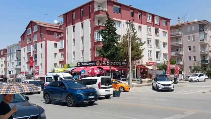 Taksi ile Otomobilin Çarpışması: Kaza Anı ve Sonrası Neler Yaşandı?