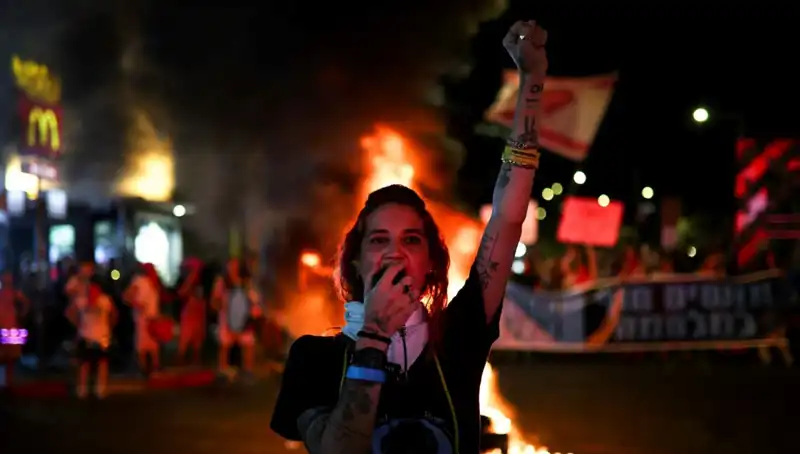 Gazze Savaşına Son Verin: İsrail Sokakları Protestolarla Çalkalanıyor