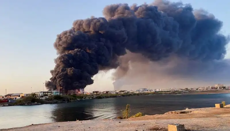 Port Sudan'da Sarsıcı Patlamalar: Havalimanı ve Ordu Üssü Hedef Alındı