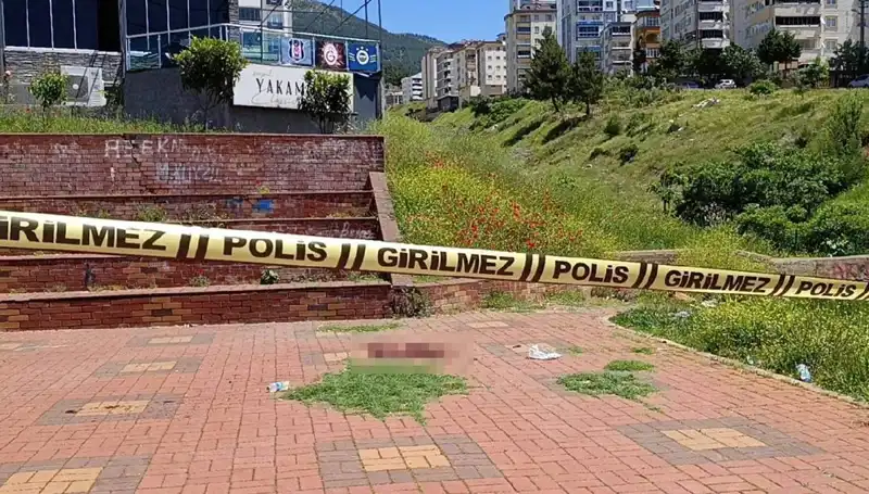 Kahramanmaraş'ta Korkutan Bıçaklı Kavga: Bir Kişi Ağır Yaralandı