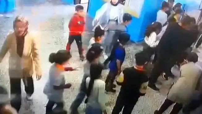 Mardin’de Boğulma Tehlikesi Geçiren Öğrenciyi Müdür Yardımcısı Kurtardı
