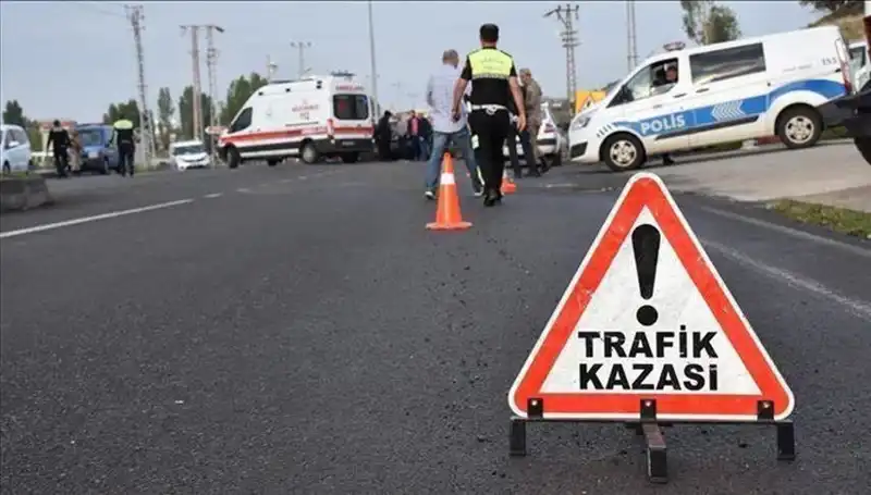 Tekirdağ'da Feci Kaza: Otomobil Bariyerlere Çarptı, Hayatını Kaybeden Var