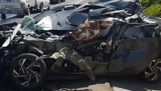 Şanlıurfa’da Otomobil Tankere Çarptı: Korkunç Kaza Sonucu 1 Kişi Hayatını Kaybetti