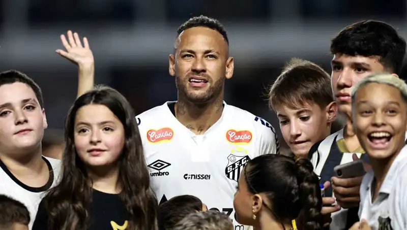 Fenerbahçe, Neymar'ı Transfer Etmek için Kritk Kararını Verdi