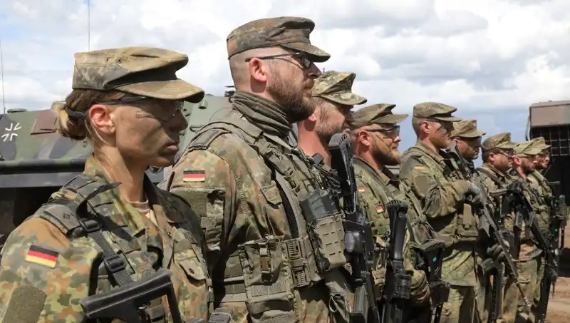 Almanya'dan Rusya'ya Asker Gönderme Hamlesi: Gerilim Tırmanıyor