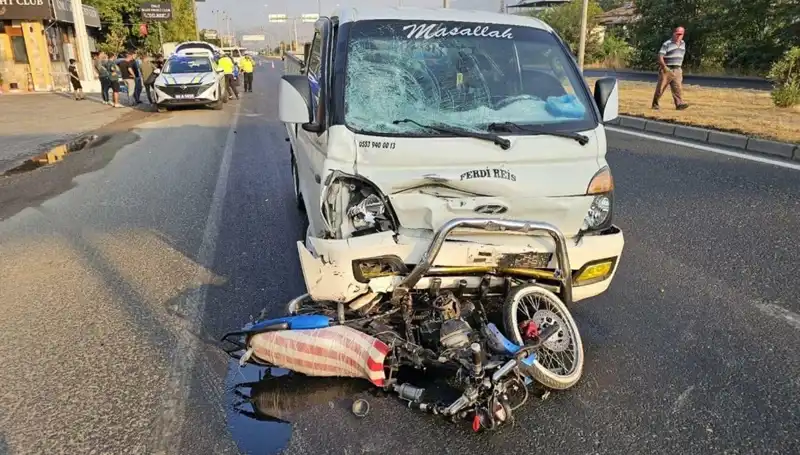 Aydın’da Kamyonetle Çarpışan Motosiklet Sürücüsünün Hayatı Kayıp