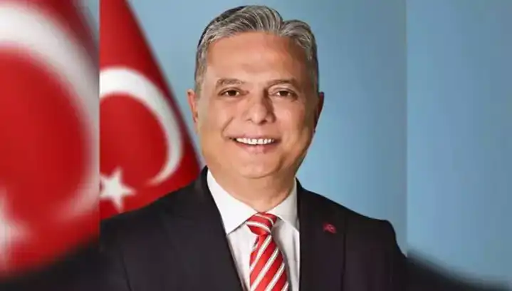 CHP Genel Başkan Adayı Ümit Uysal: Siyasi Geçmişi ve Vizyonu