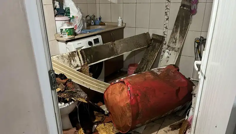 Ege Bölgesi'ni Vuran Fırtına: Şiddetli Rüzgar ve Kar Yağışı Hayatı Felç Etti