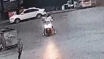 İstanbul'da AVM'ye Ateş Açıldı: Olay Anları Kameralarda