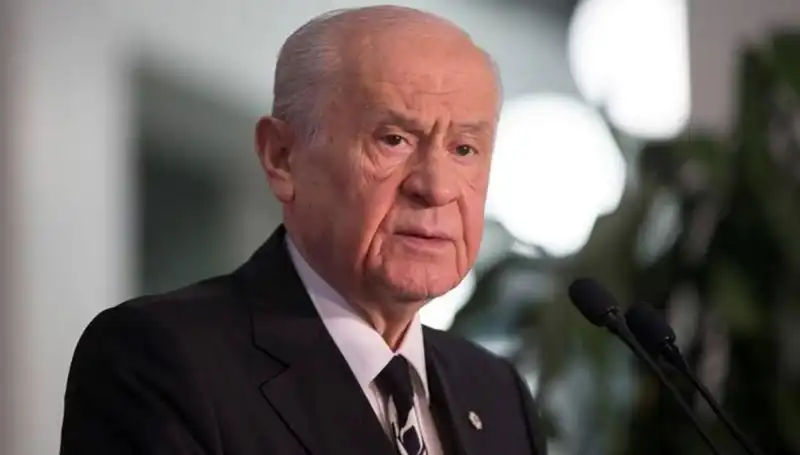 Bahçeli, Kurban Vekaletini Kızılay’a Vererek Eid İyiliğini Paylaştı