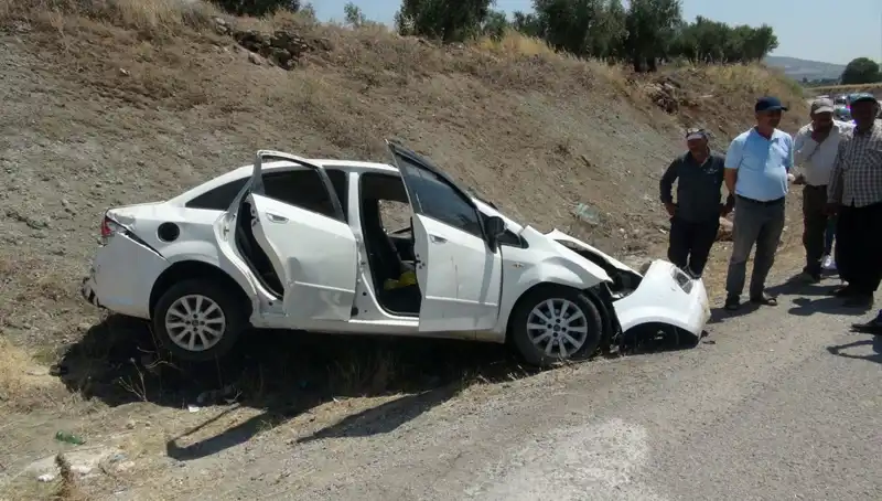 Kilis’te Trafik Kazası: Otomobiller Çarpıştı, Yaralılar Hastanelik Oldu